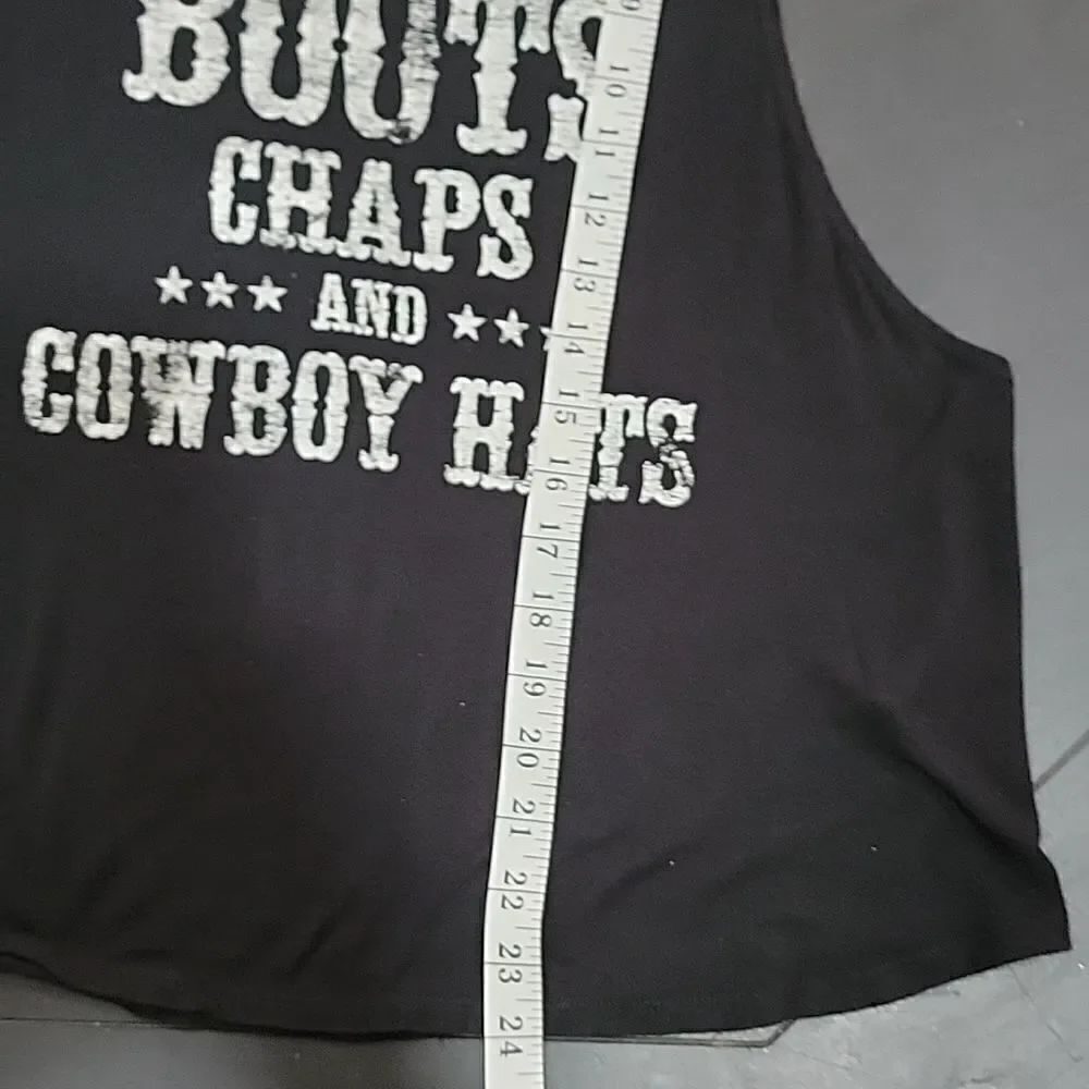 š¤5/$20š¤āPOPULARā
BASICS..Ā blackātank.. - Picture 12 of 12